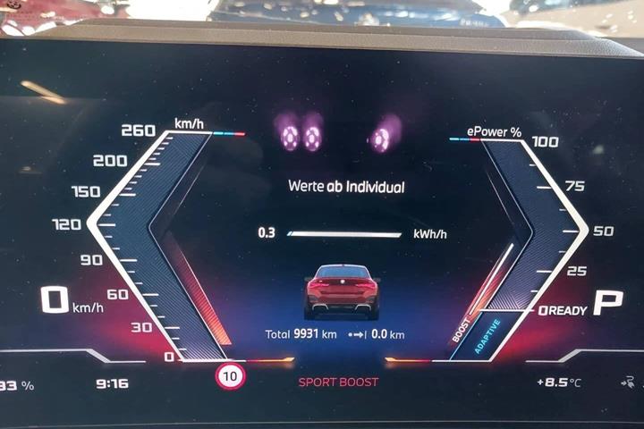 Rød BMW i4 fra 2026