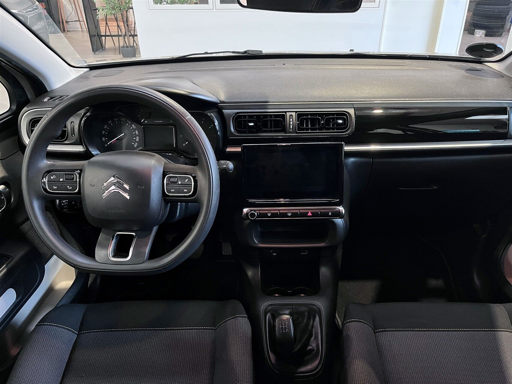 Beige Citroën C3 fra 2023
