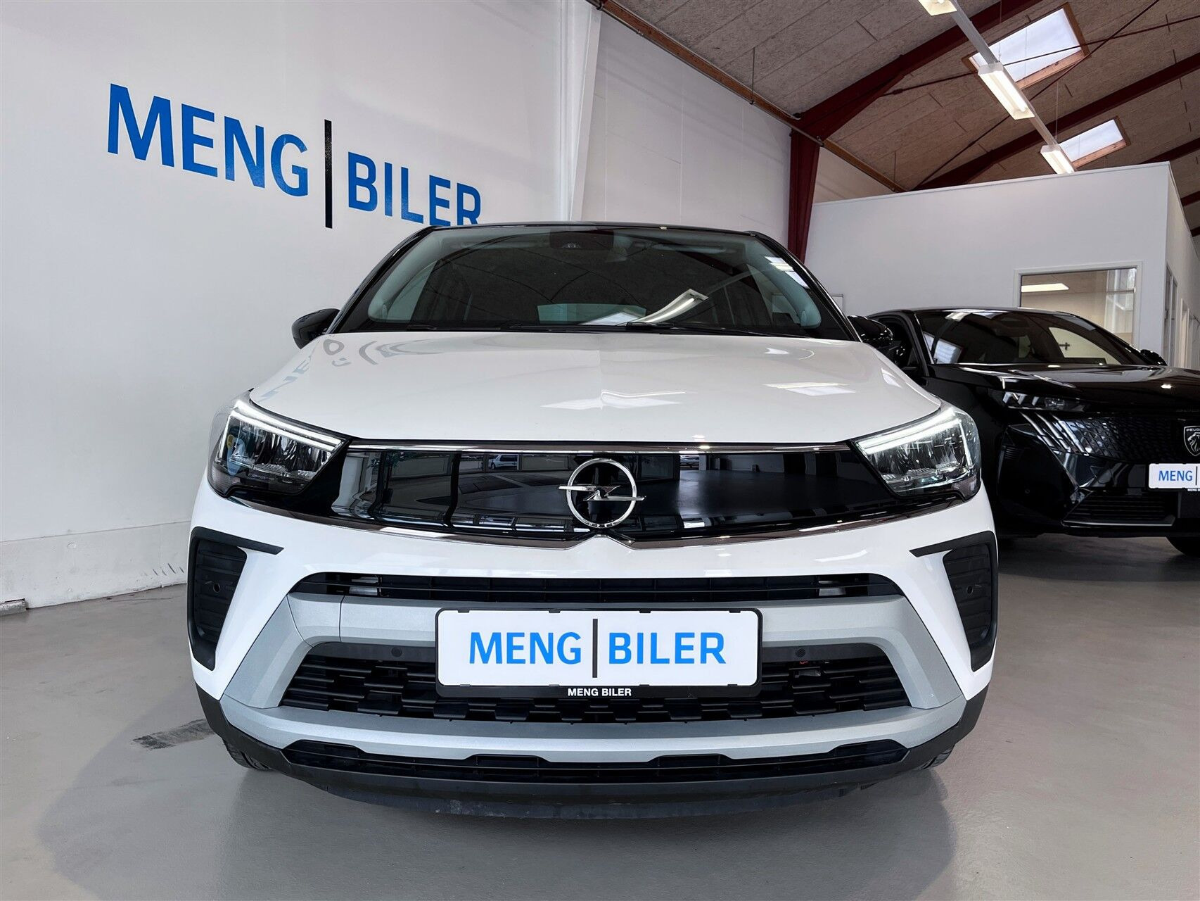Hvid Opel Crossland fra 2024