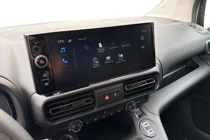 Hvid Toyota ProAce City fra 2026