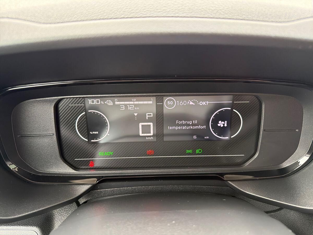 Hvid Toyota ProAce City fra 2026