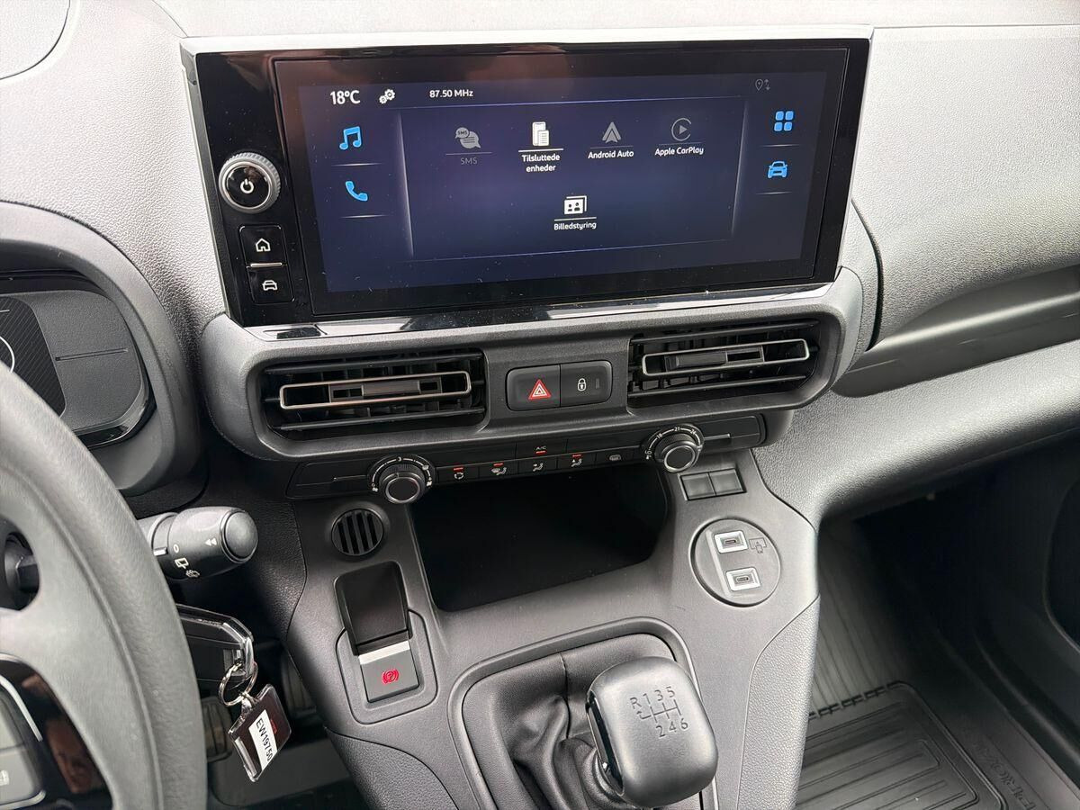 Sort Toyota ProAce City fra 2026