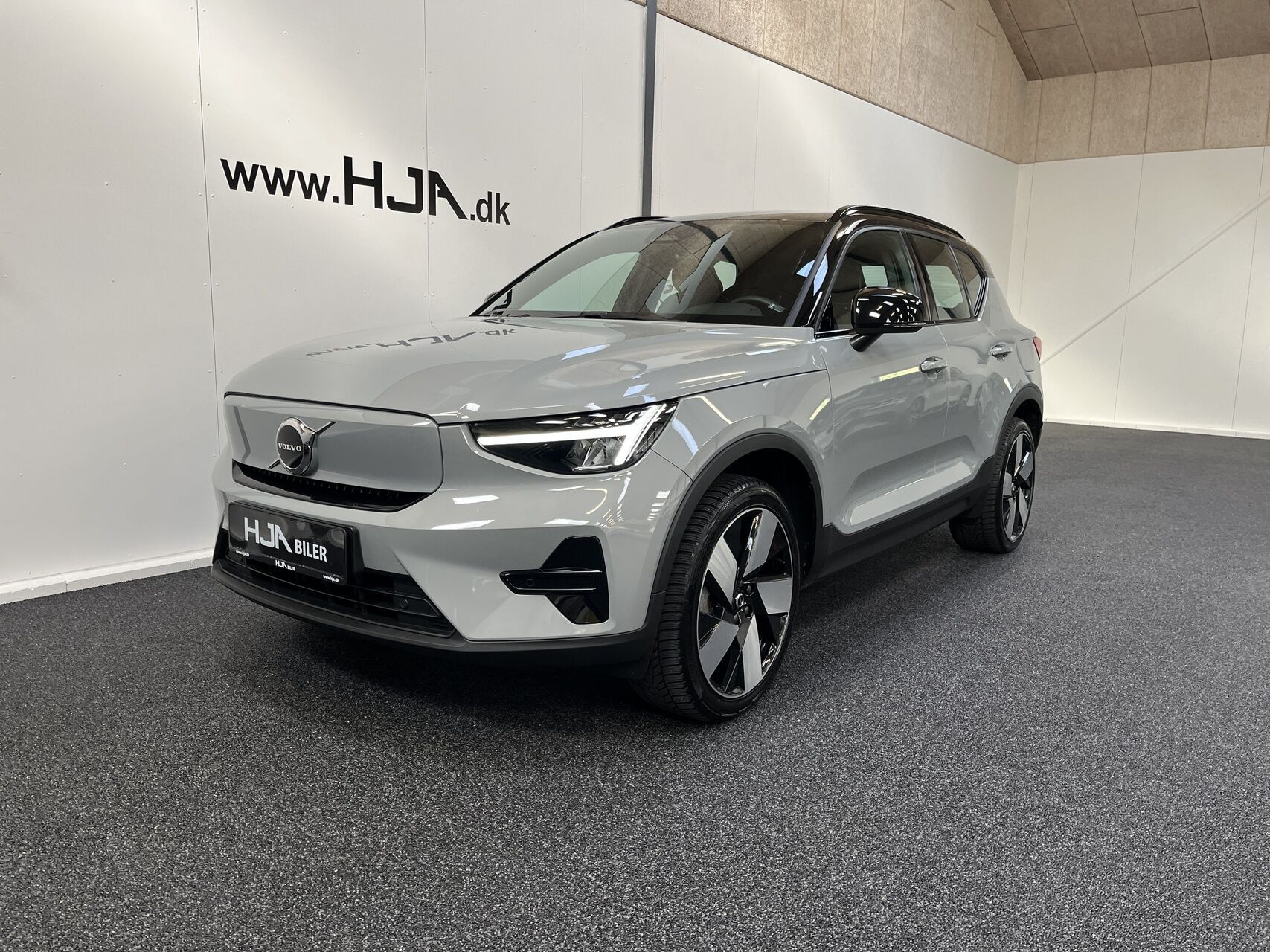 Volvo XC40 P6 Recharge Plus 231HK 5d Aut.
