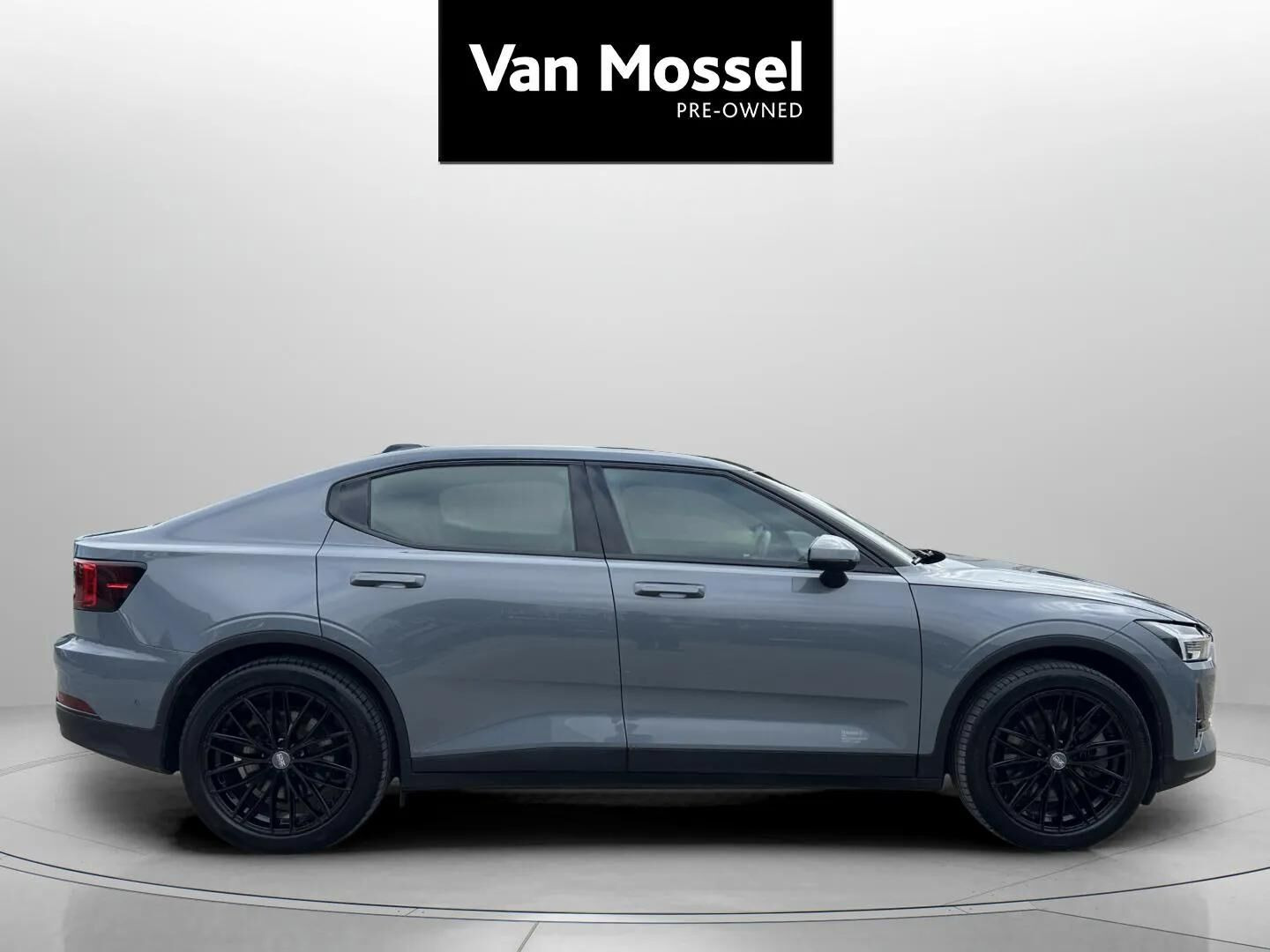 Grå Polestar 2 fra 2022