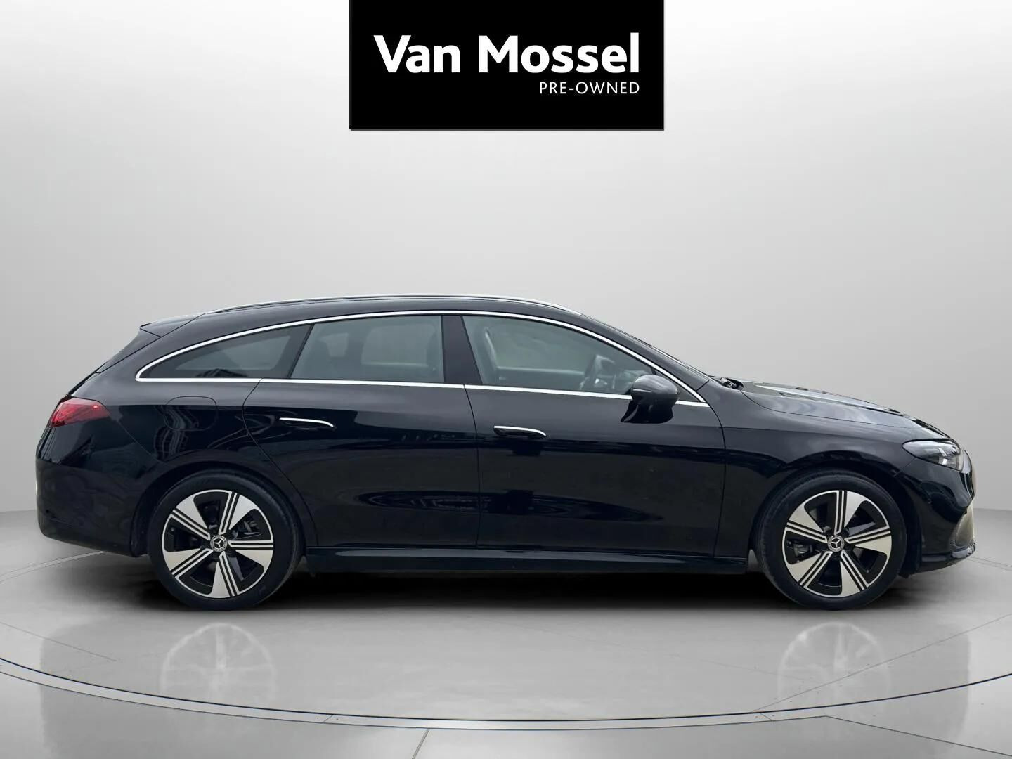 Sort Mercedes CLA250+ fra 2026
