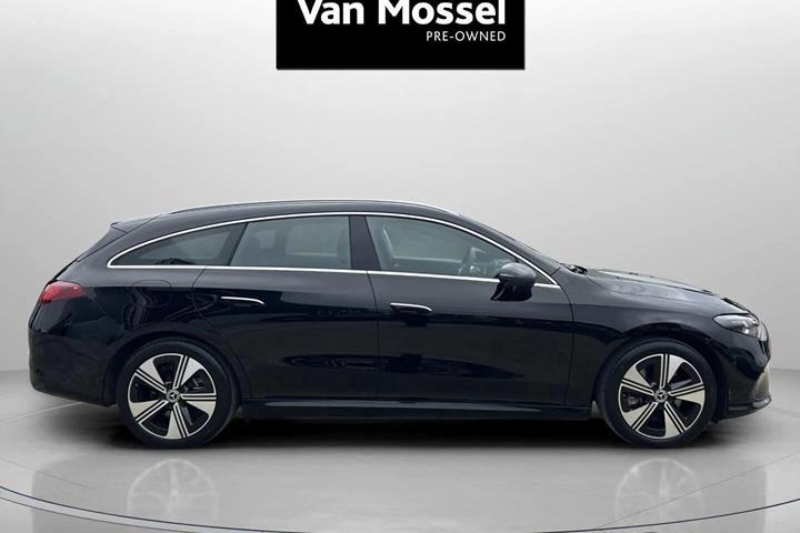 Sort Mercedes CLA250+ fra 2026