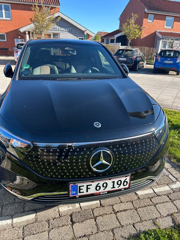Mercedes EQA 250+