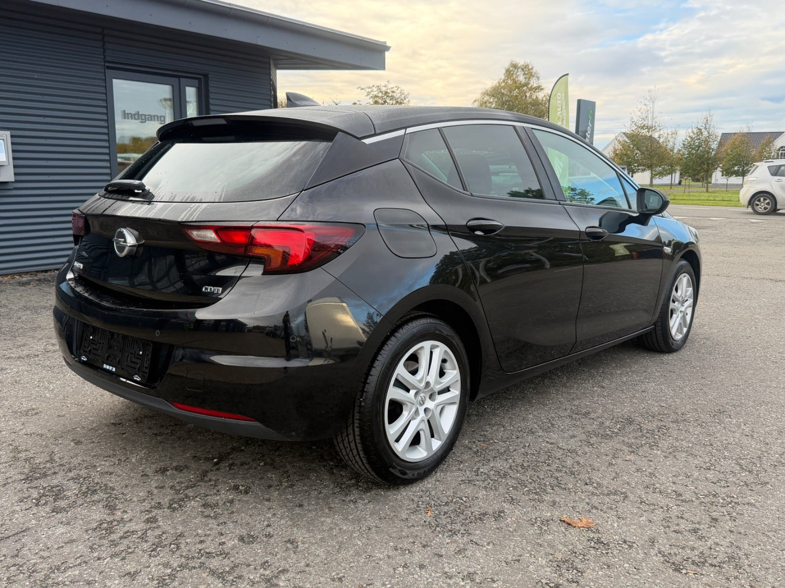 undefined Opel Astra fra 2017