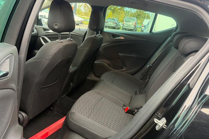 undefined Opel Astra fra 2017
