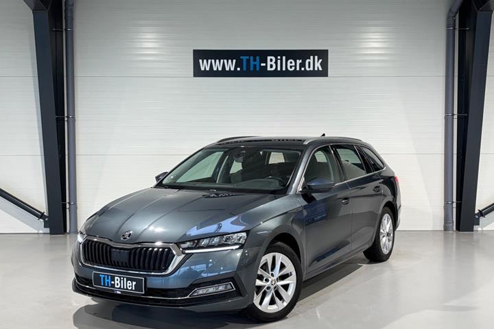 undefined Skoda Octavia fra 2021 set udefra