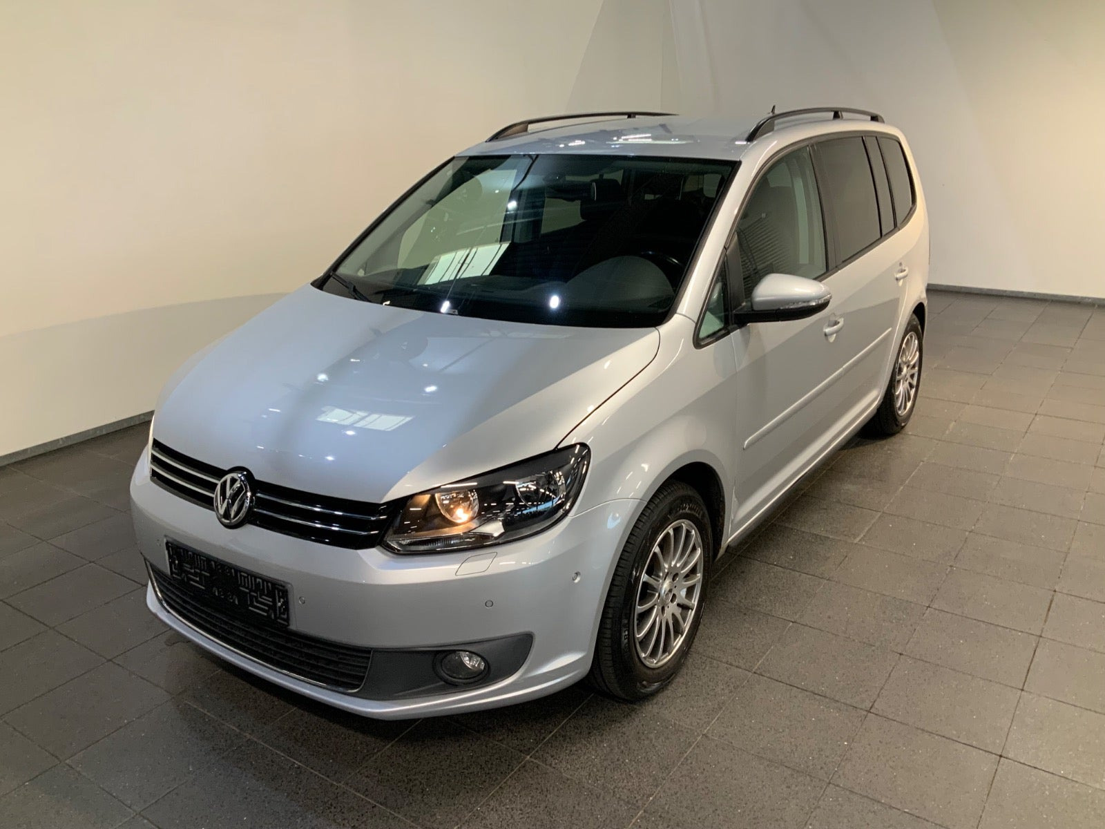 VW Touran 2,0 TDi 140 Highline DSG BMT