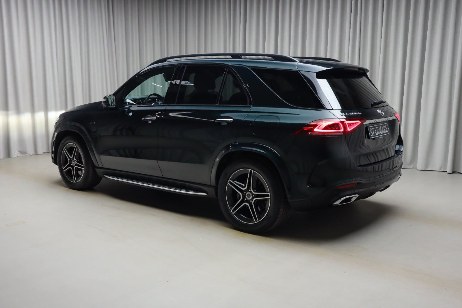Grøn Mercedes GLE350 de fra 2021
