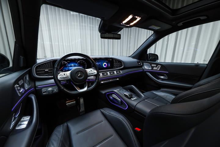 Grøn Mercedes GLE350 de fra 2021