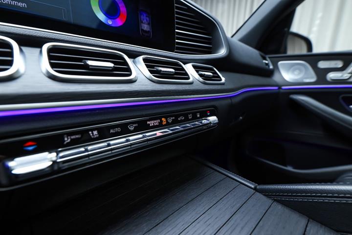 Grøn Mercedes GLE350 de fra 2021