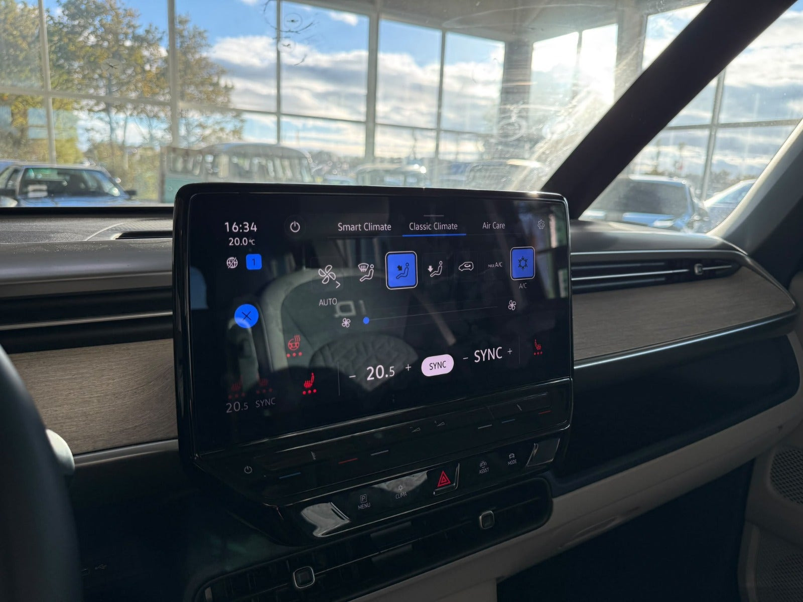 Sort VW ID.Buzz fra 2024
