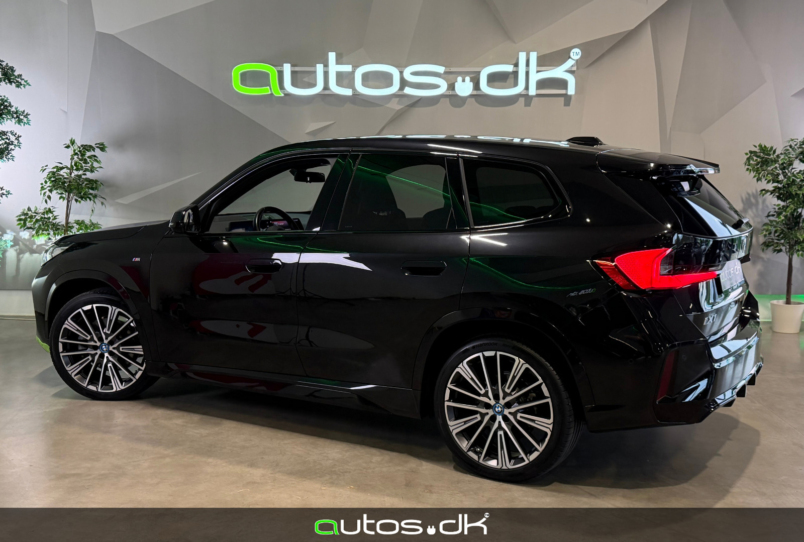Sort BMW iX1 fra 2023