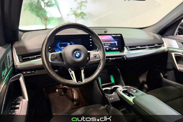 Sort BMW iX1 fra 2023