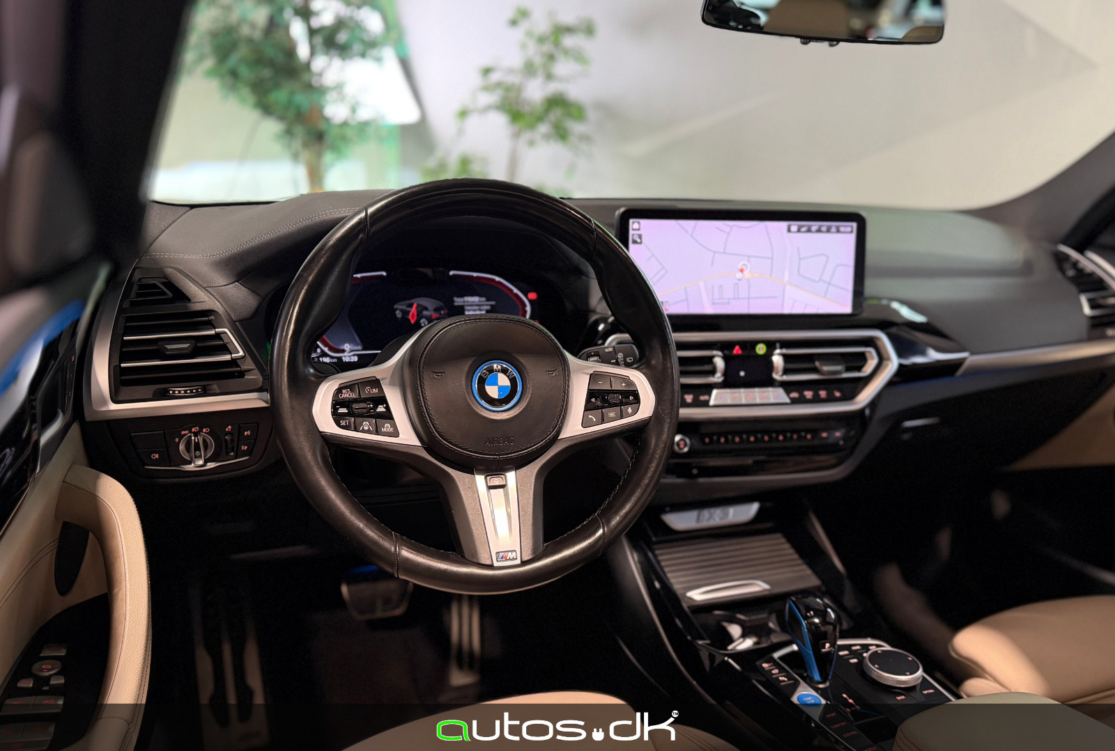 Blå BMW iX3 fra 2022