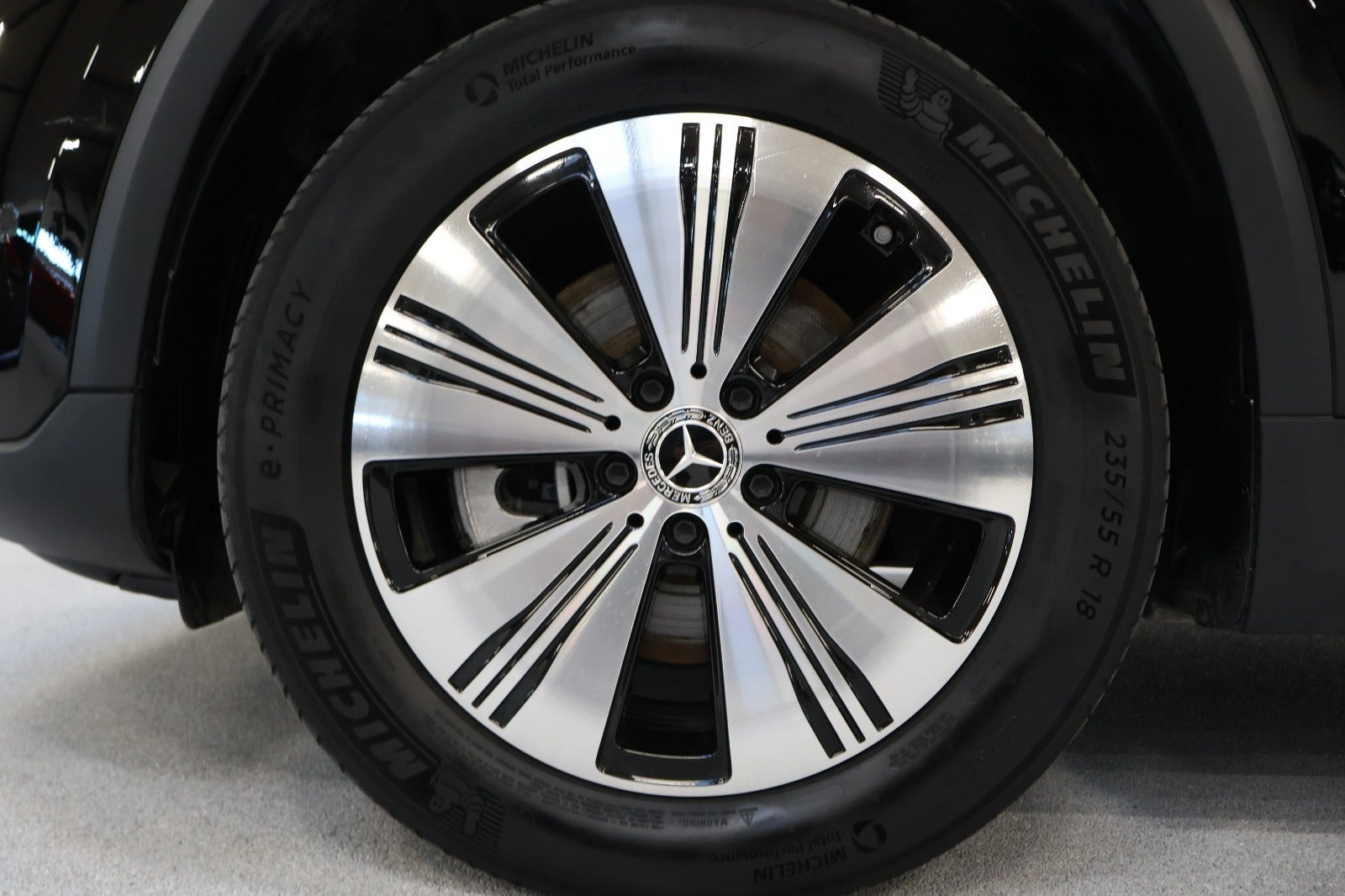 Sort Mercedes EQA250+ fra 2025