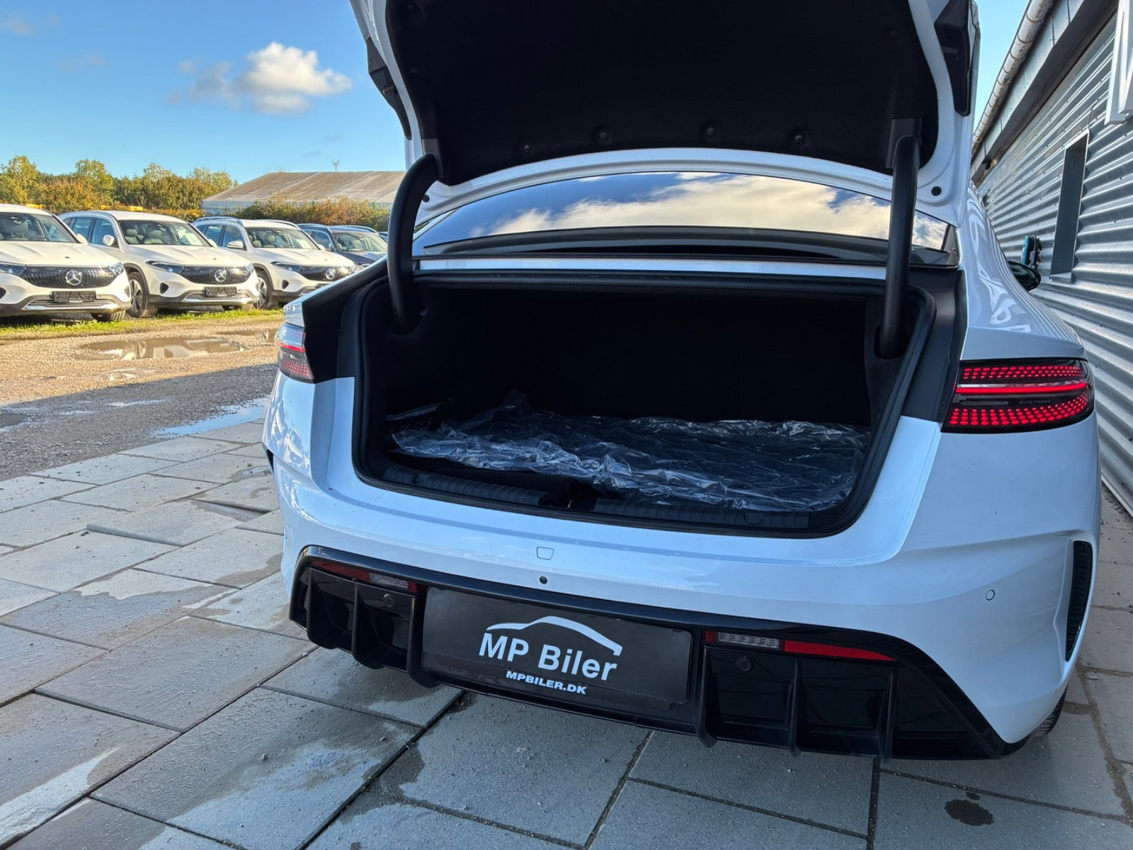 Hvid BYD Seal fra 2024