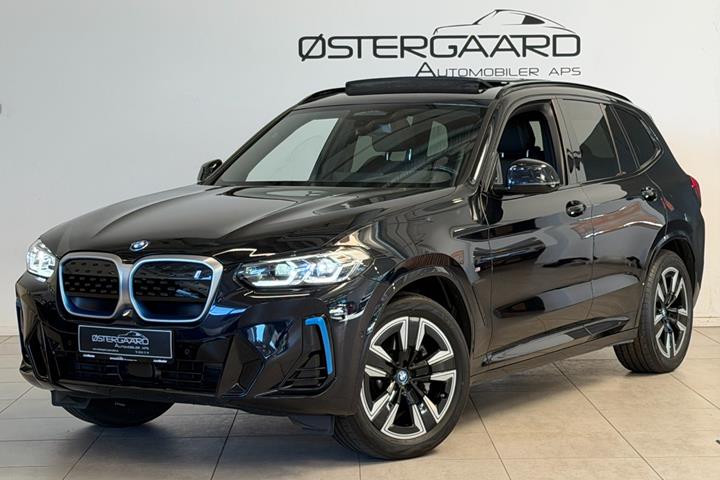 Sort BMW iX3 fra 2023