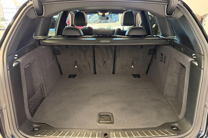Sort BMW iX3 fra 2023