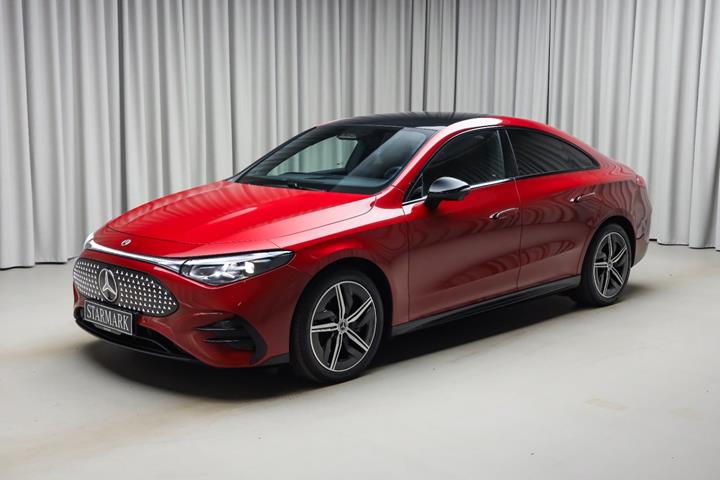 Rød Mercedes CLA250+ fra 2025