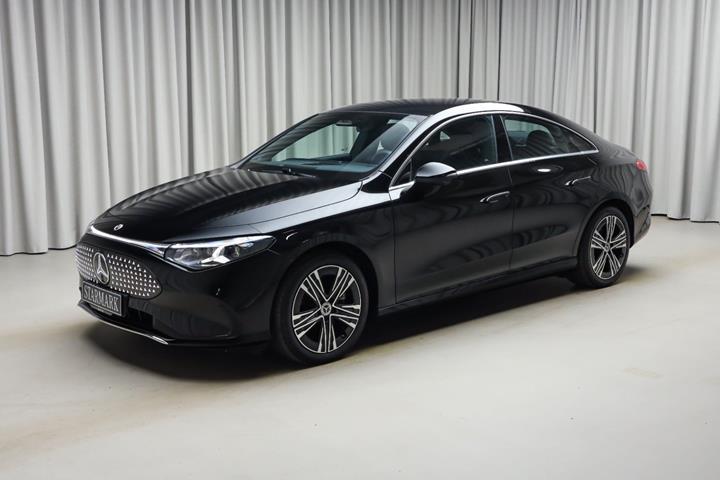 Sort Mercedes CLA250+ fra 2025