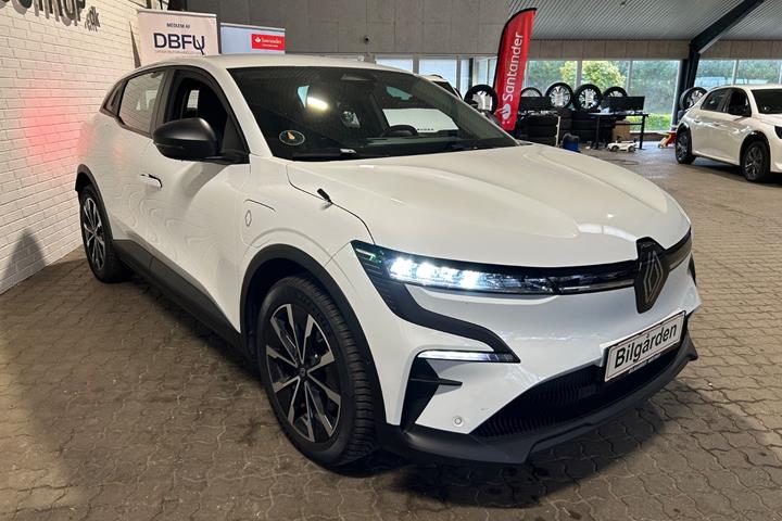 Hvid Renault Megane E-Tech fra 2024