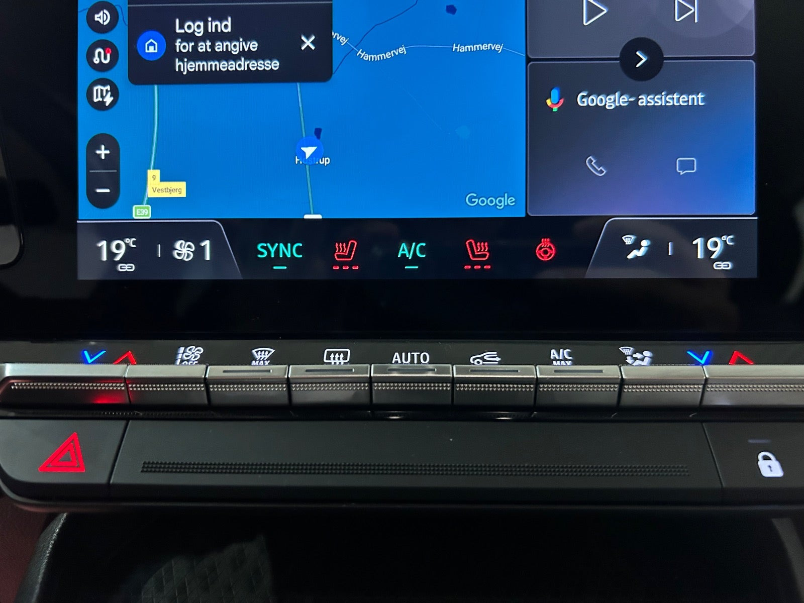 Hvid Renault Megane E-Tech fra 2024
