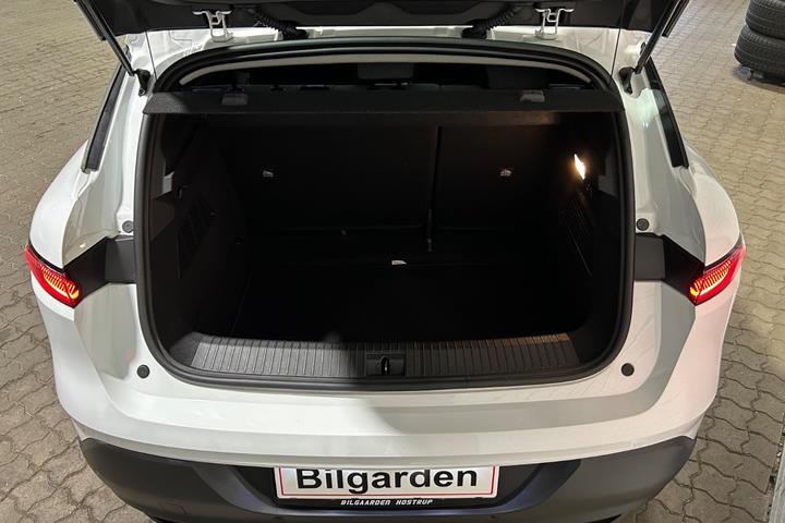 Hvid Renault Megane E-Tech fra 2024