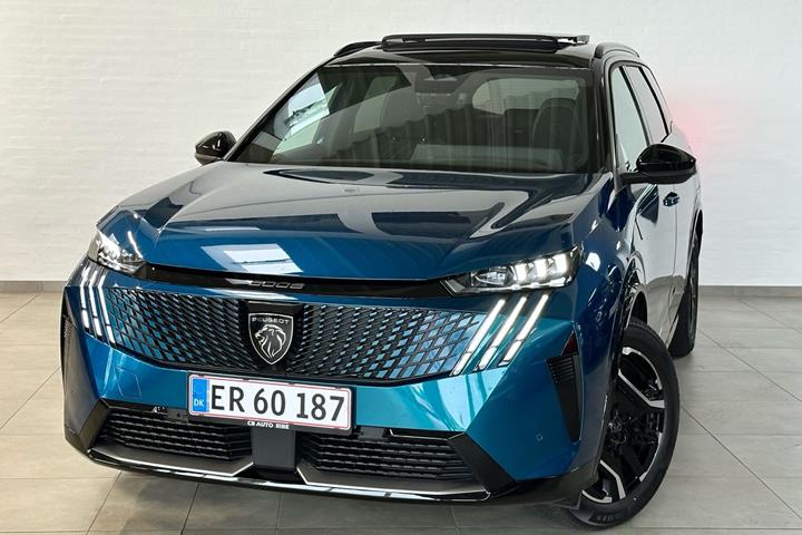 Blå Peugeot e-5008 fra 2026