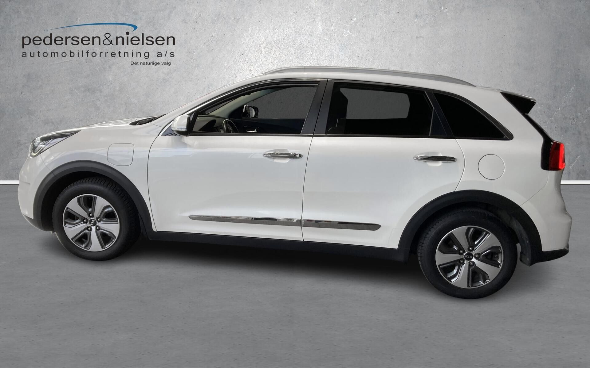 Hvid Kia Niro fra 2019