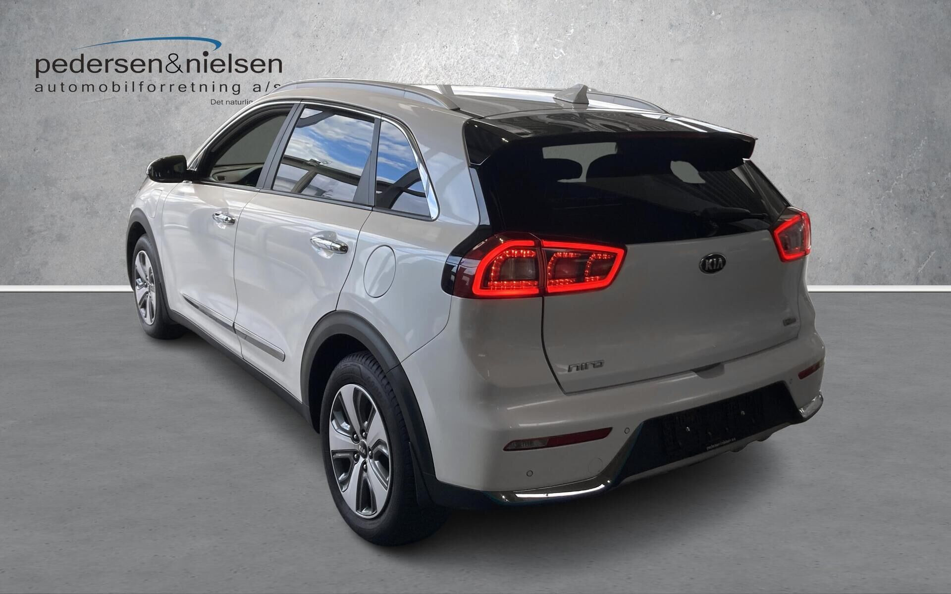 Hvid Kia Niro fra 2019