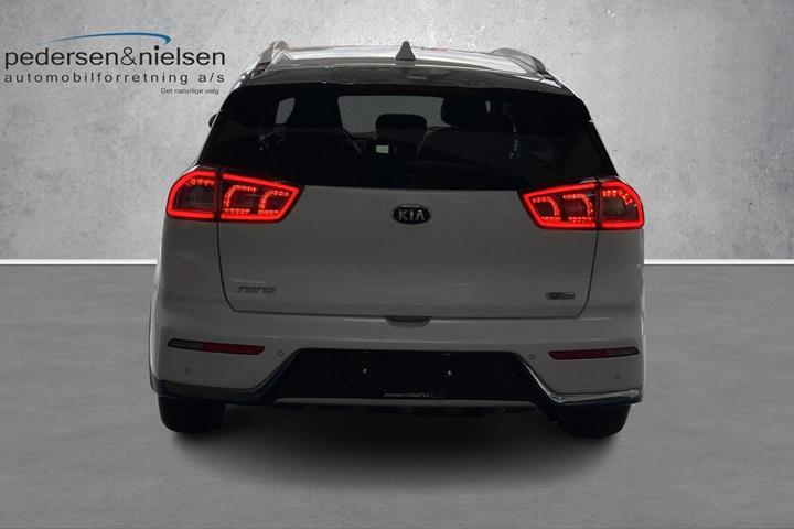 Hvid Kia Niro fra 2019