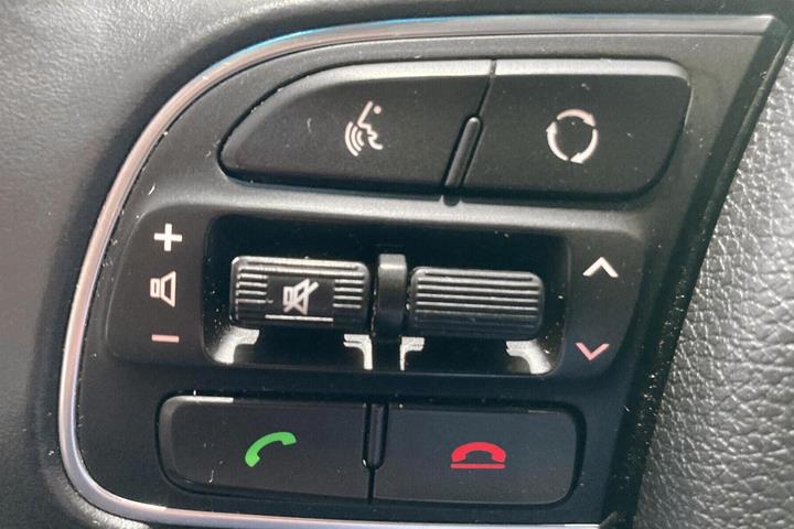 Hvid Kia Niro fra 2019