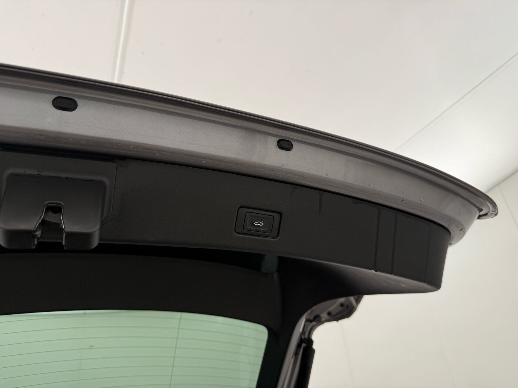 Grå Audi Q4 fra 2022