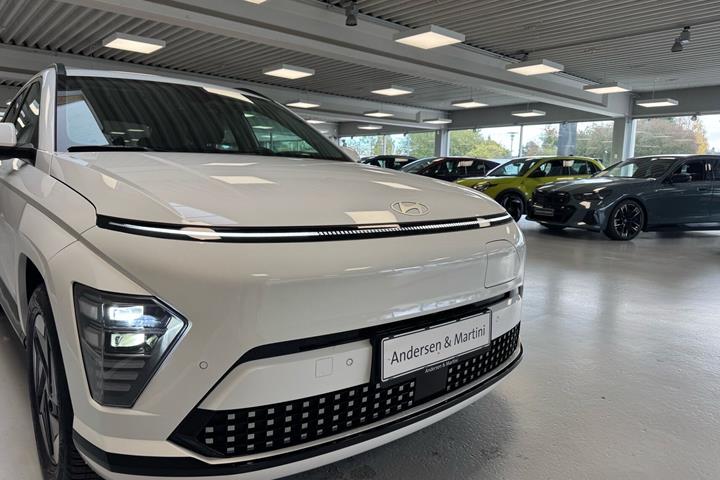 Hvid Hyundai Kona fra 2024
