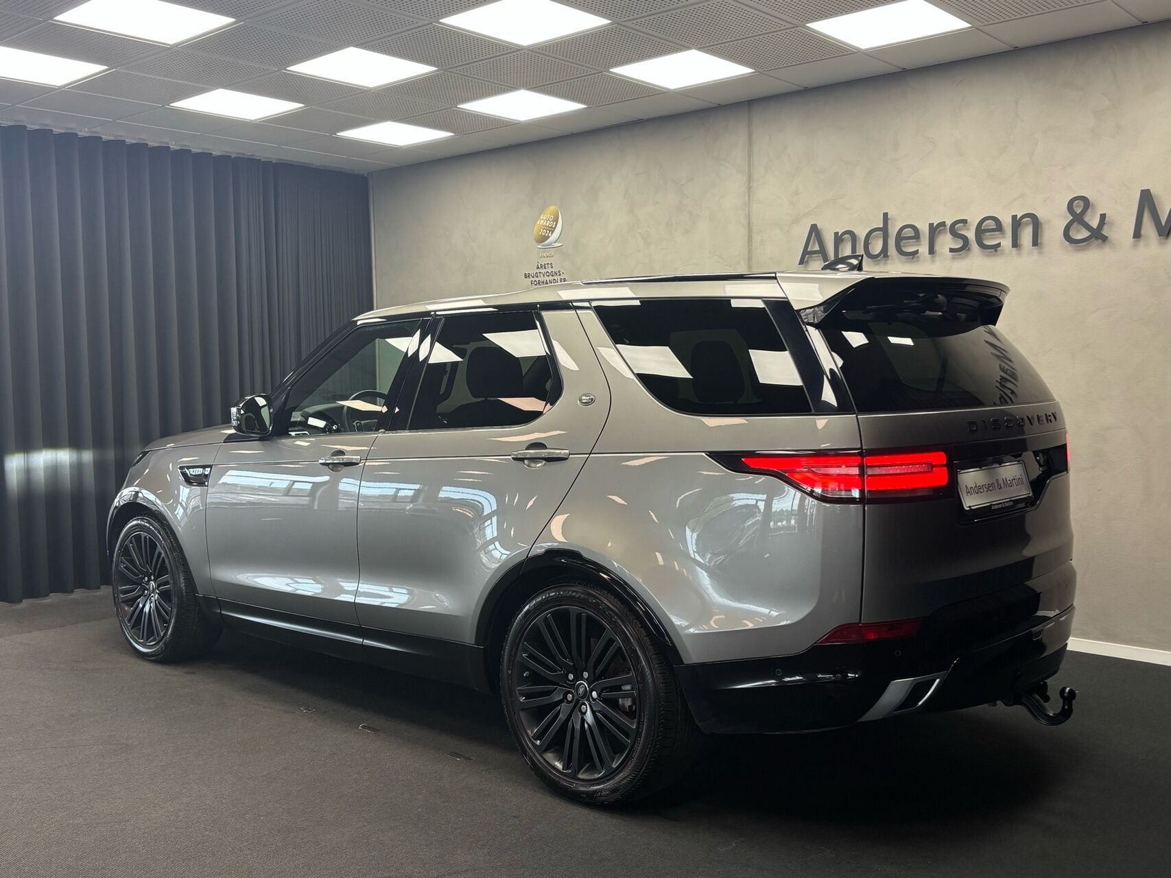 undefined Land Rover Discovery fra 2018 set udefra