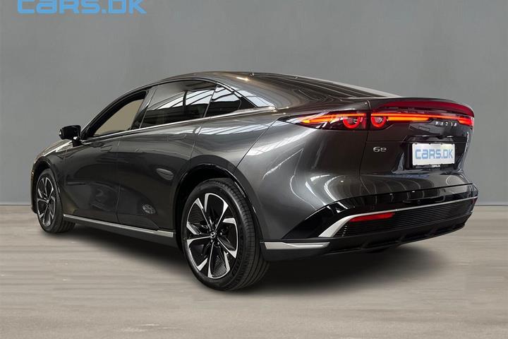 Grå Mazda 6e fra 2026