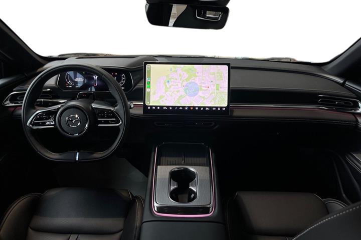 Grå Mazda 6e fra 2026
