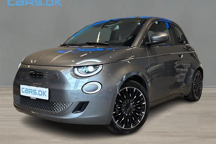 Grå Fiat 500e fra 2023 set udefra