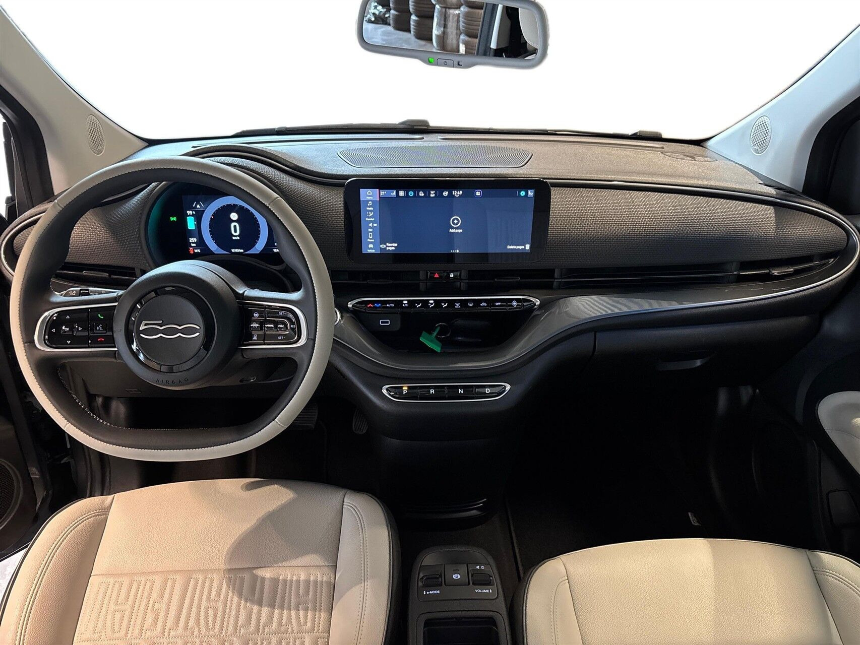 Grå Fiat 500e fra 2023