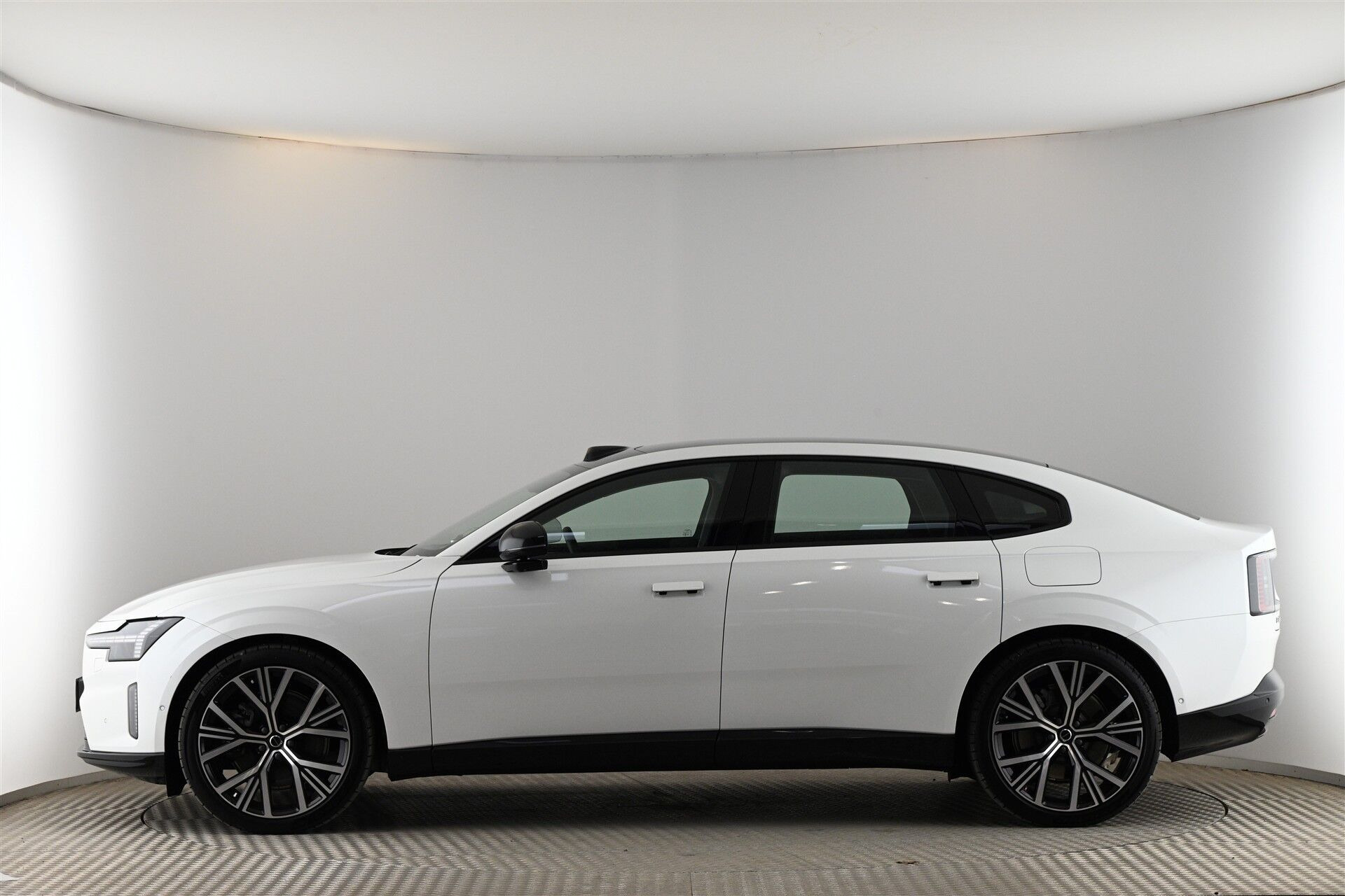 Hvid Volvo ES90 fra 2026