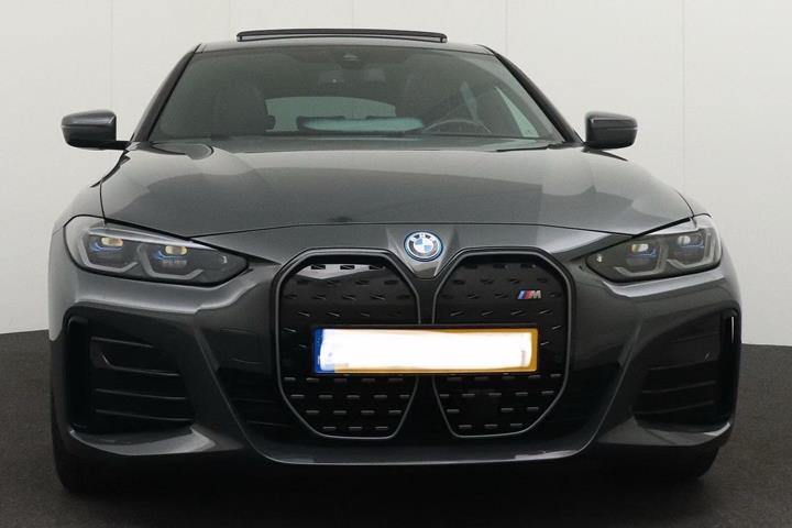 Grå BMW i4 fra 2022