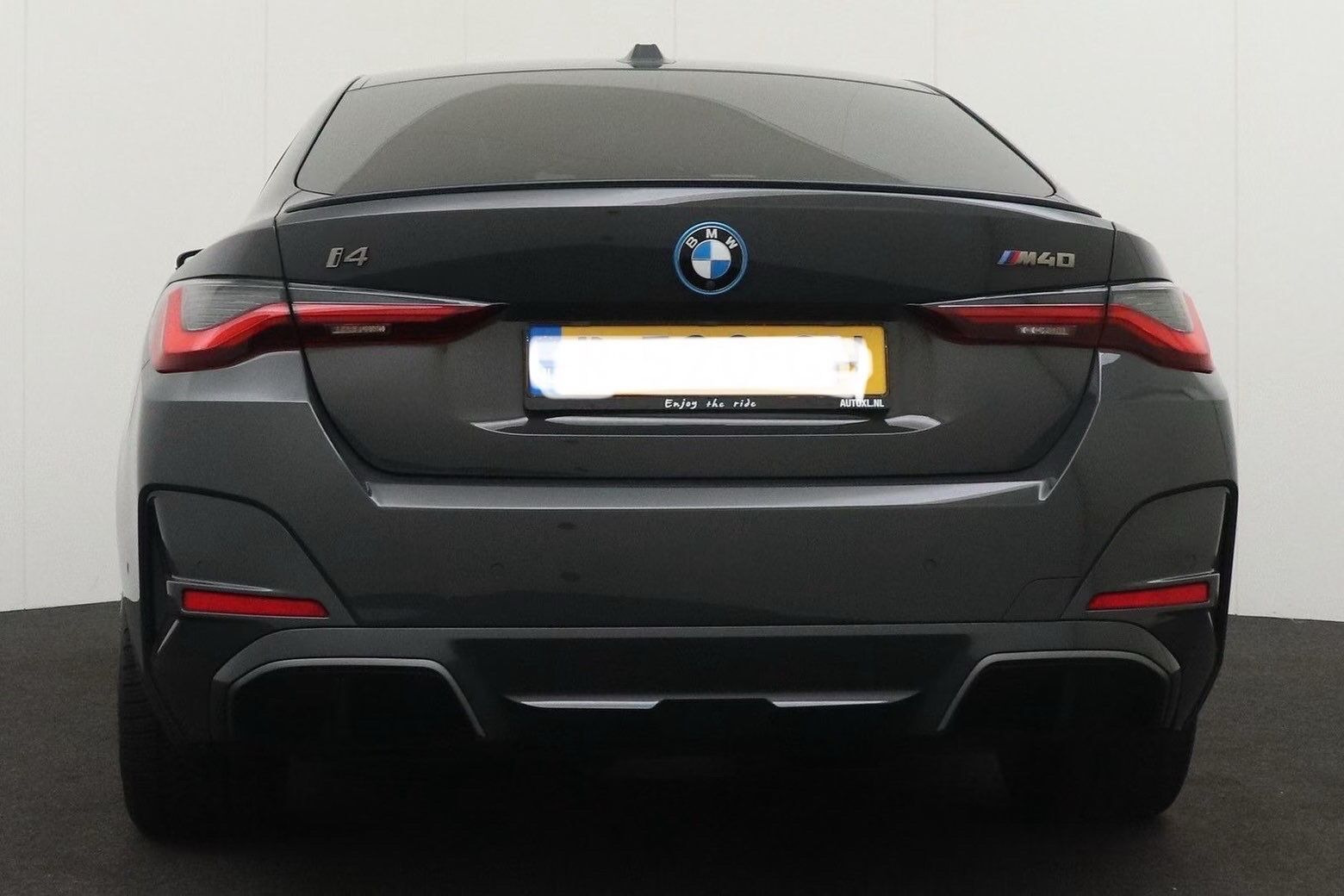 Grå BMW i4 fra 2022
