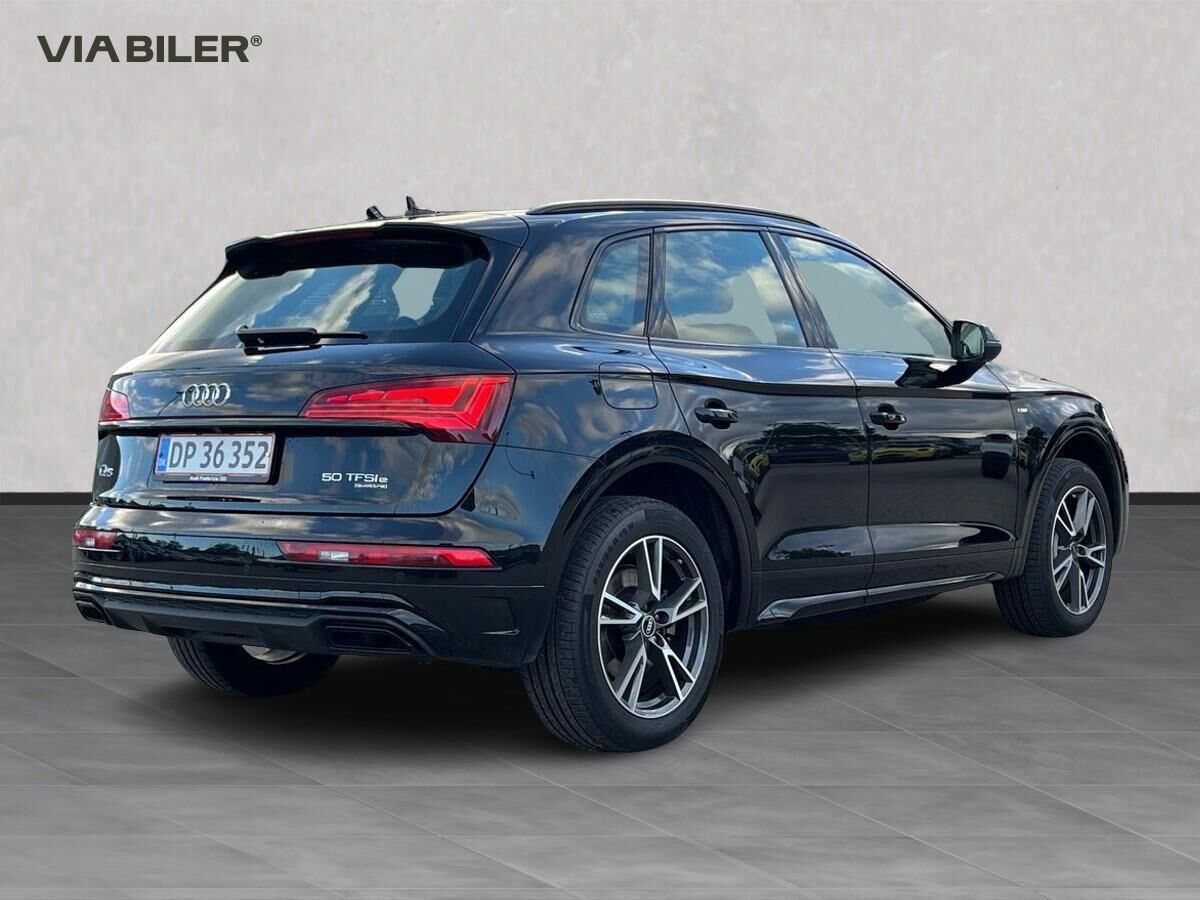Sort Audi Q5 fra 2022