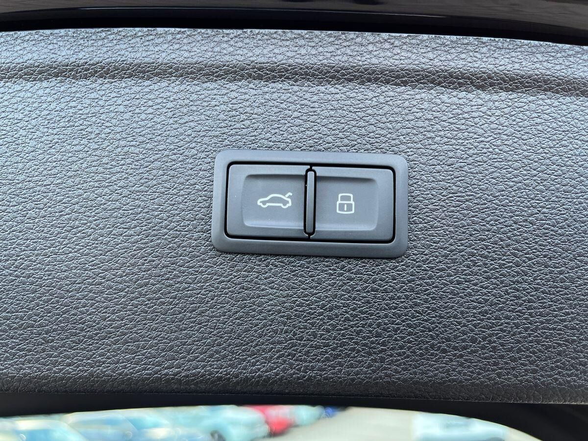 Sort Audi Q5 fra 2022