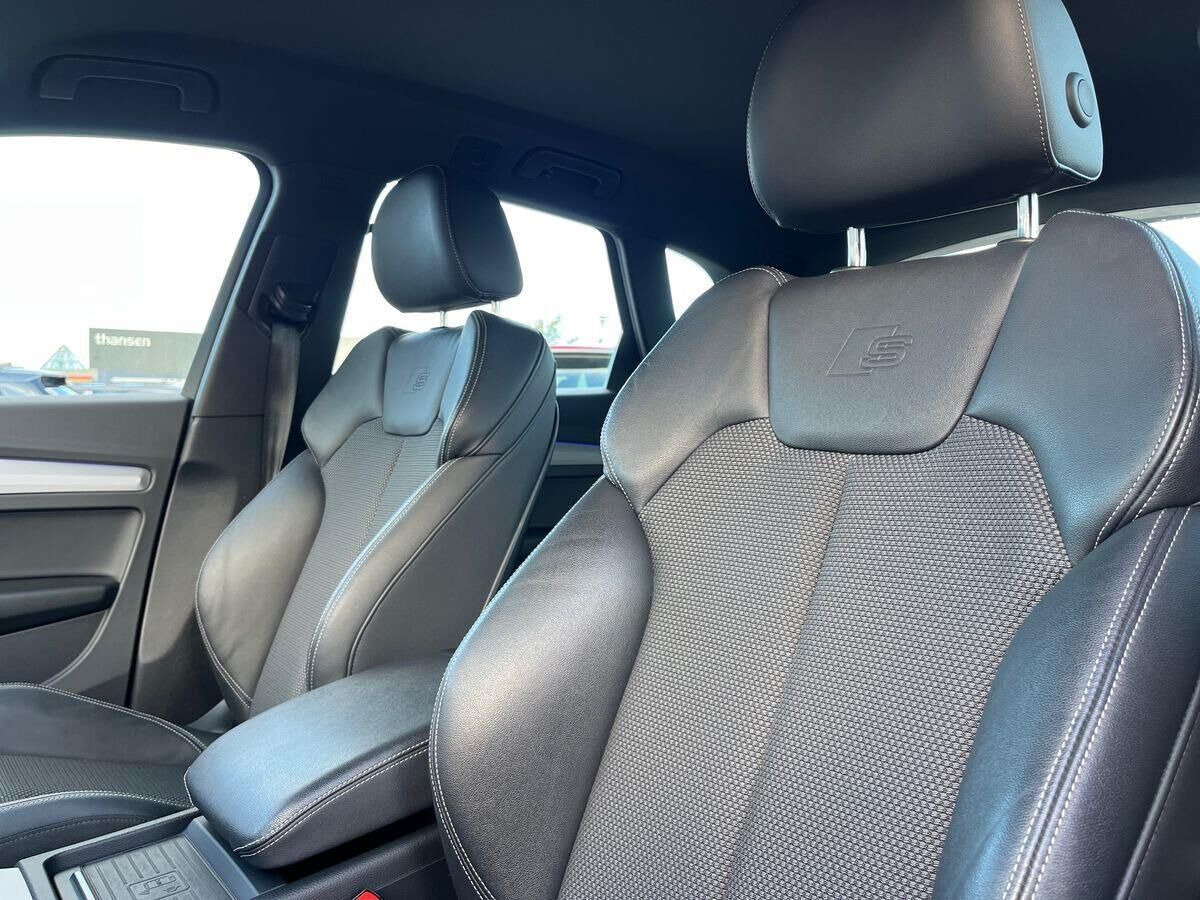 Sort Audi Q5 fra 2022