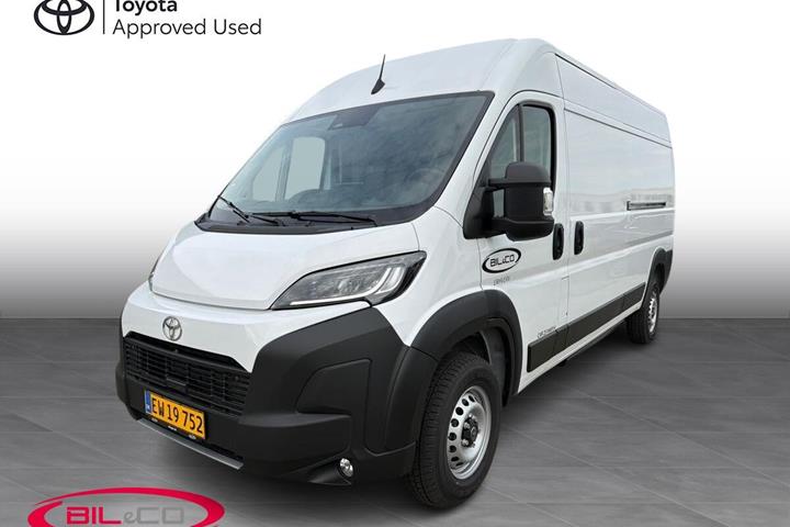 Hvid Toyota Proace Max Electric fra 2026